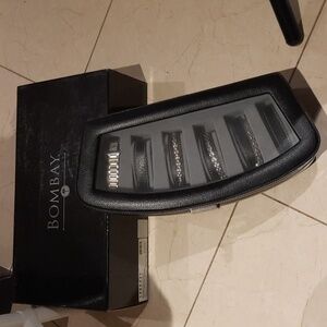 AUTHENTIC GENUINE BOMBAY & COMPANY MARQUIS WATCH VALET GORGEOUS 😍 BLACK & GREY